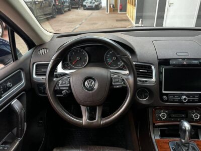 Volkswagen Touareg 3.0 TDi DSG 4Motion