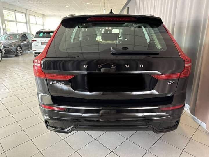 Volvo XC60 Dark Plus