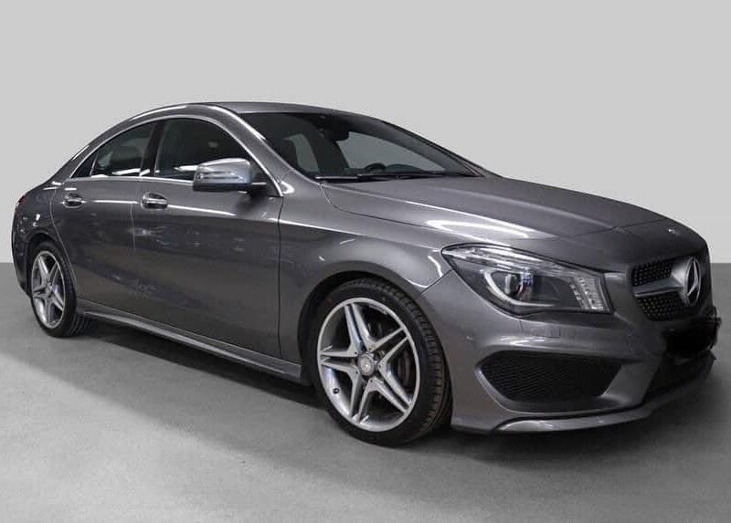 Mercedes-Benz CLA 180 - 122 CH AMG