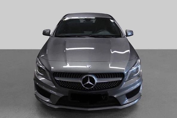 Mercedes-Benz CLA 180 - 122 CH AMG