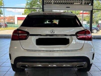 Mercedes-Benz GLA 180