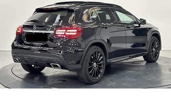 MERCEDES GLA 200