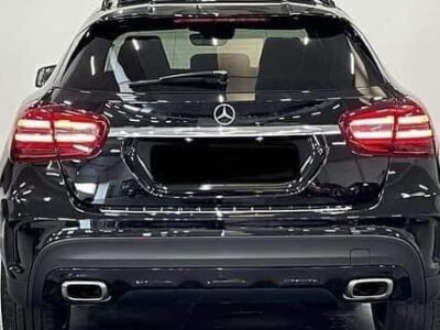 MERCEDES GLA 200