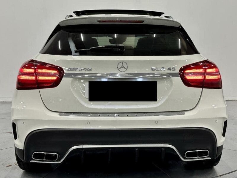 Mercedes GLA 45 Mercedes-AMG Speedshift DCT AMG 4Matic